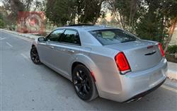 کرایسلەر 300